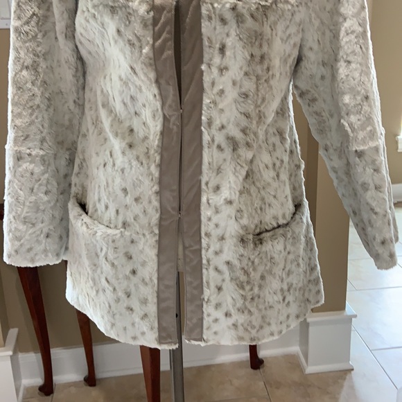 Chi Carlos Falchi Lynx Faux Fur Jacket - Picture 3 of 13